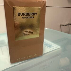 Burberry Gold and Brown Packaging